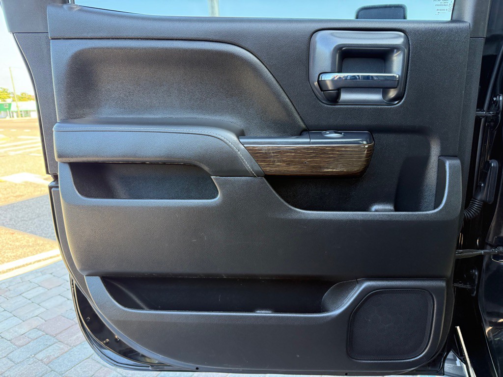 2019 GMC Sierra Image 32