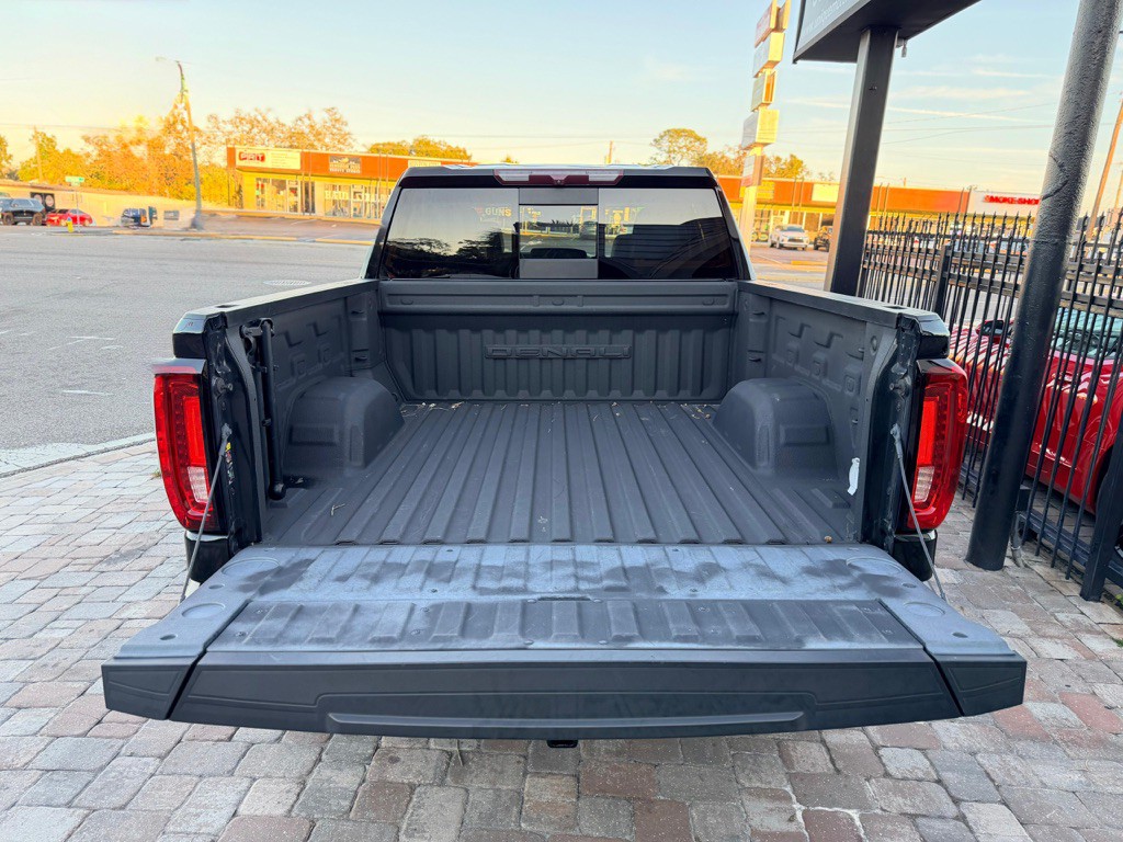 2022 GMC Sierra Image 16