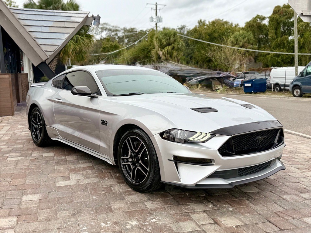 2019 Ford Mustang Image 3