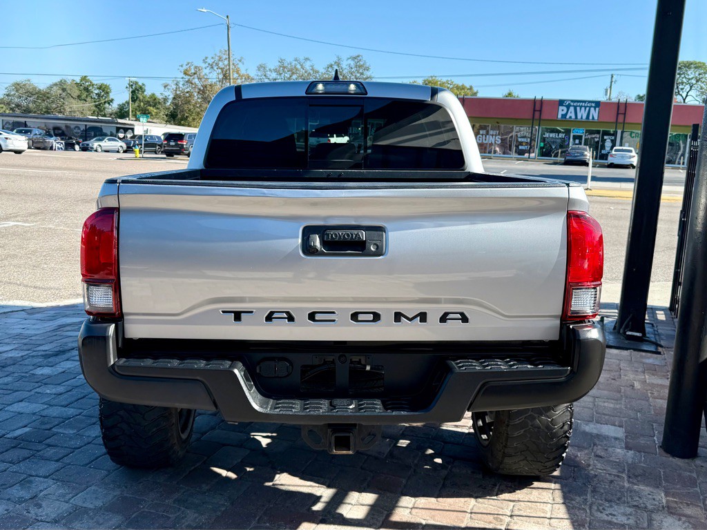 2019 Toyota Tacoma Image 7