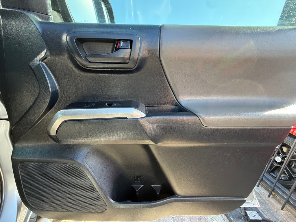 2019 Toyota Tacoma Image 28