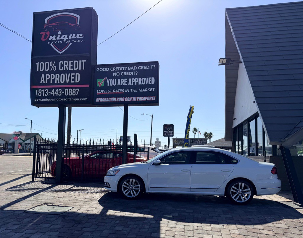 2016 Volkswagen Passat Image 4