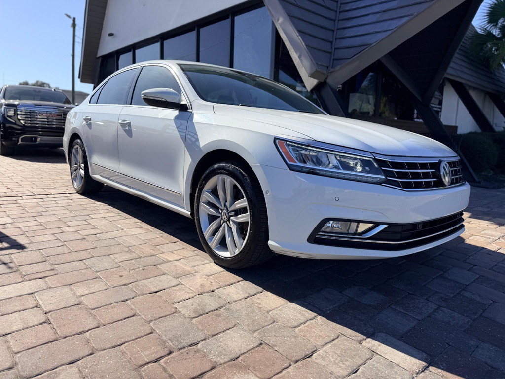2016 Volkswagen Passat Image 6