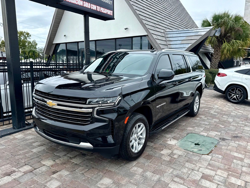 2022 Chevrolet Suburban Image 5