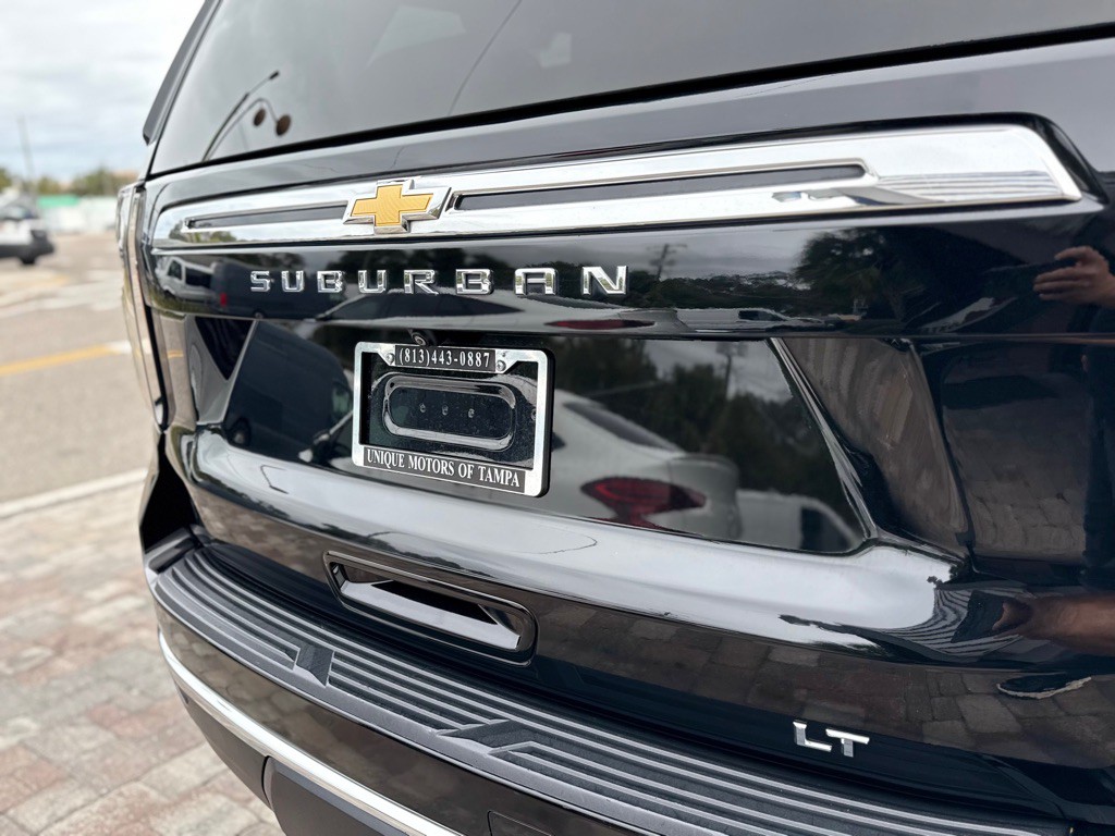 2022 Chevrolet Suburban Image 26