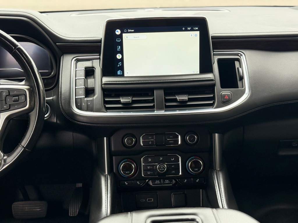 2022 Chevrolet Suburban Image 15