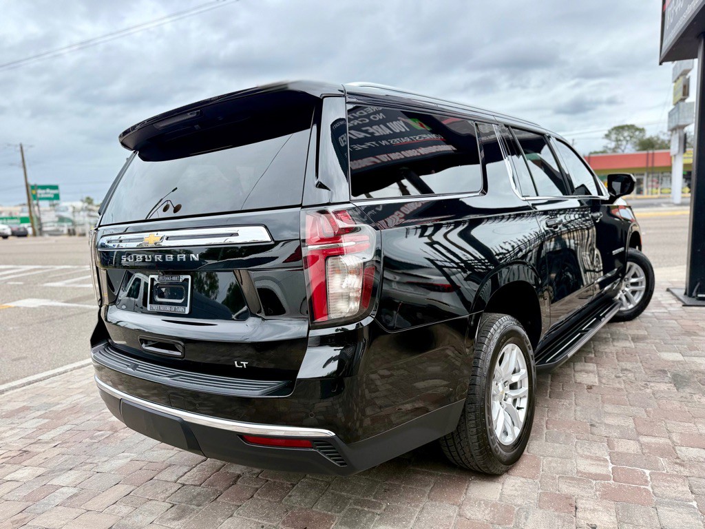 2022 Chevrolet Suburban Image 25