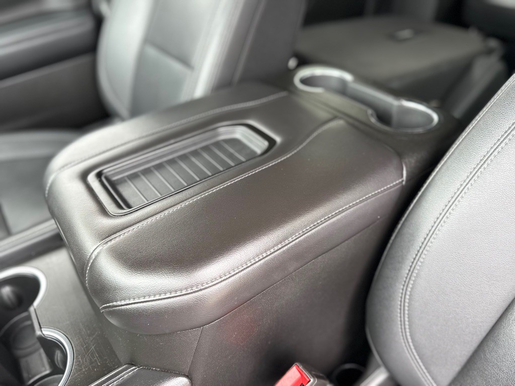 2022 Chevrolet Suburban Image 31