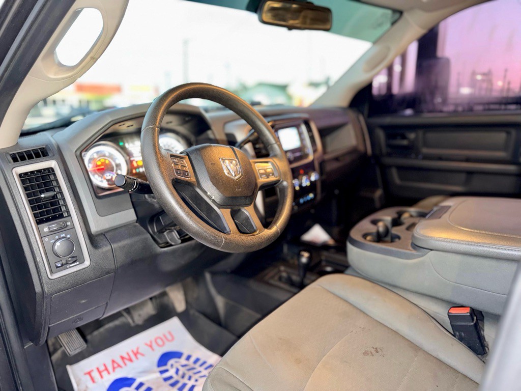 2014 RAM 3500 Image 10