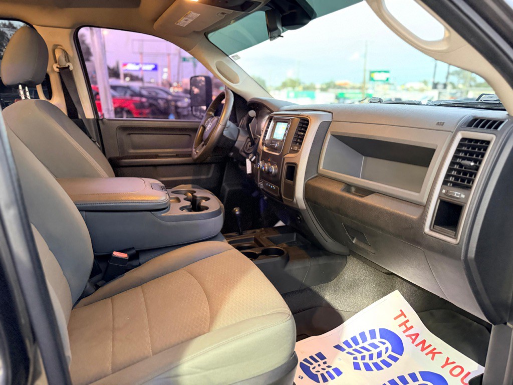 2014 RAM 3500 Image 13