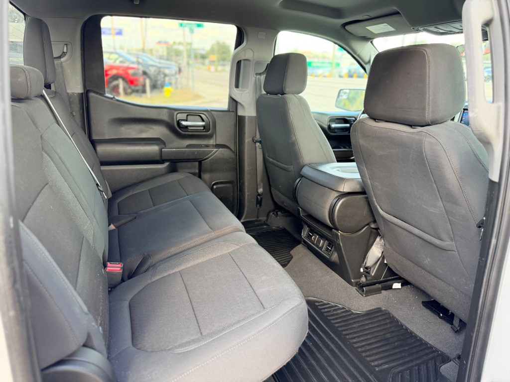 2021 Chevrolet Silverado 1500 Image 17