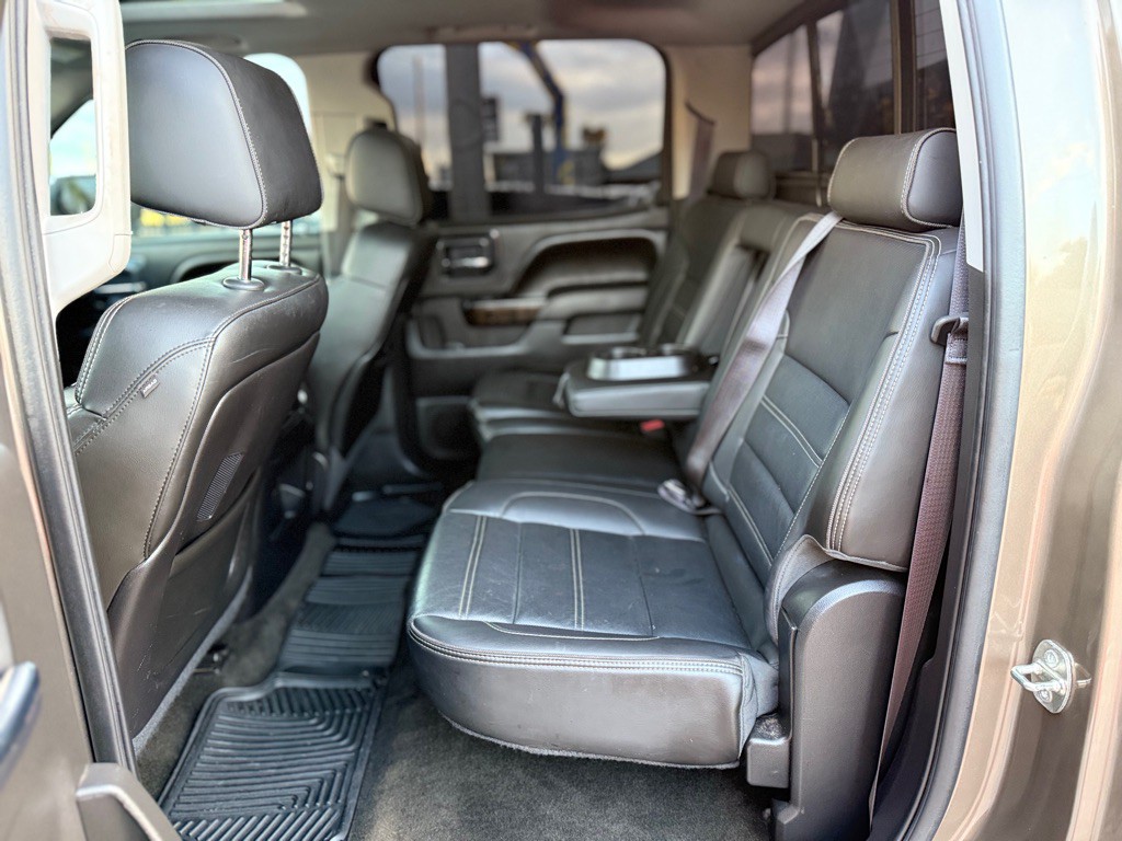 2015 GMC Sierra Image 17