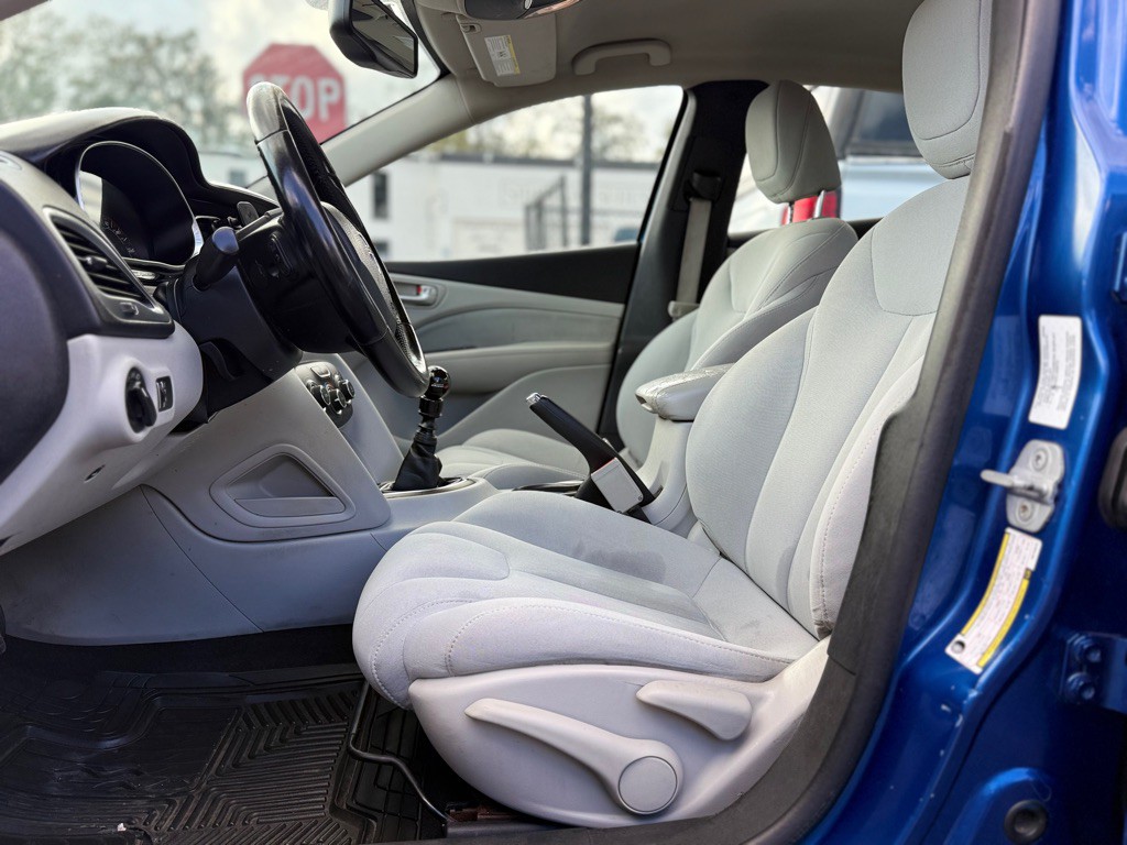 2013 Dodge Dart Image 12