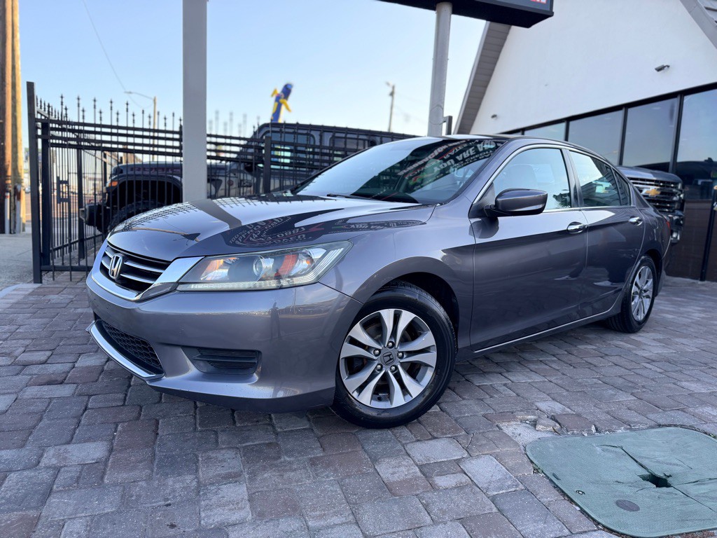 2015 Honda Accord Image 1