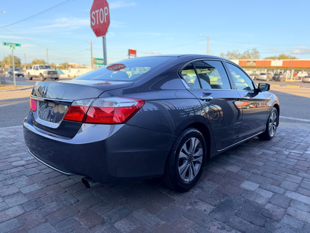 2015 Honda Accord Image 9