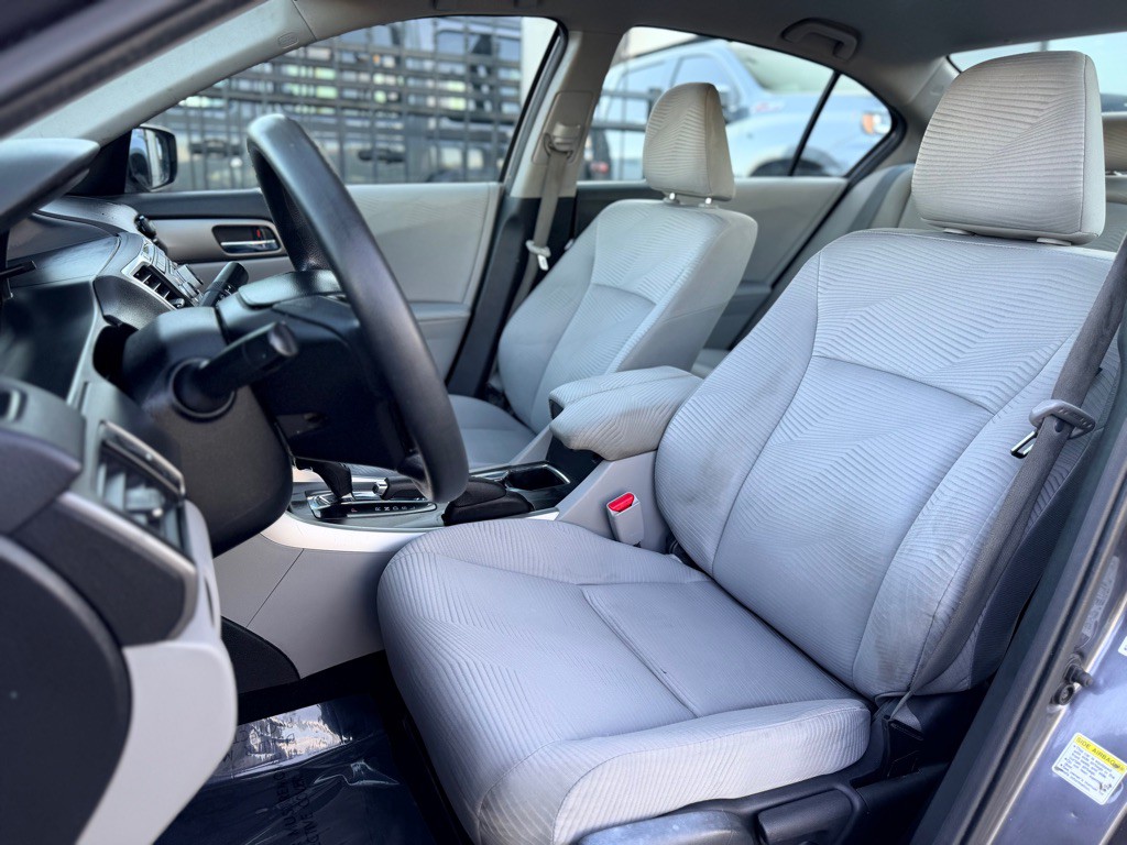 2015 Honda Accord Image 13