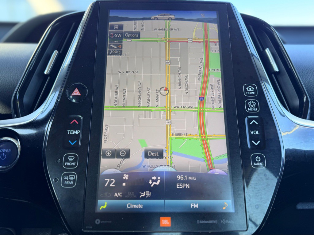 2020 Toyota Prius Image 15