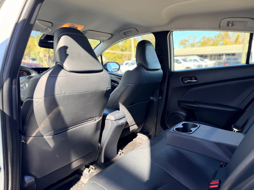 2020 Toyota Prius Image 21