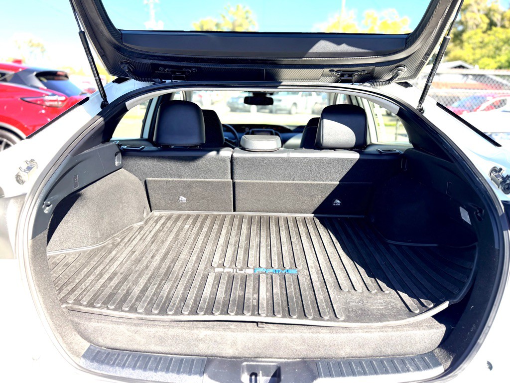 2020 Toyota Prius Image 28