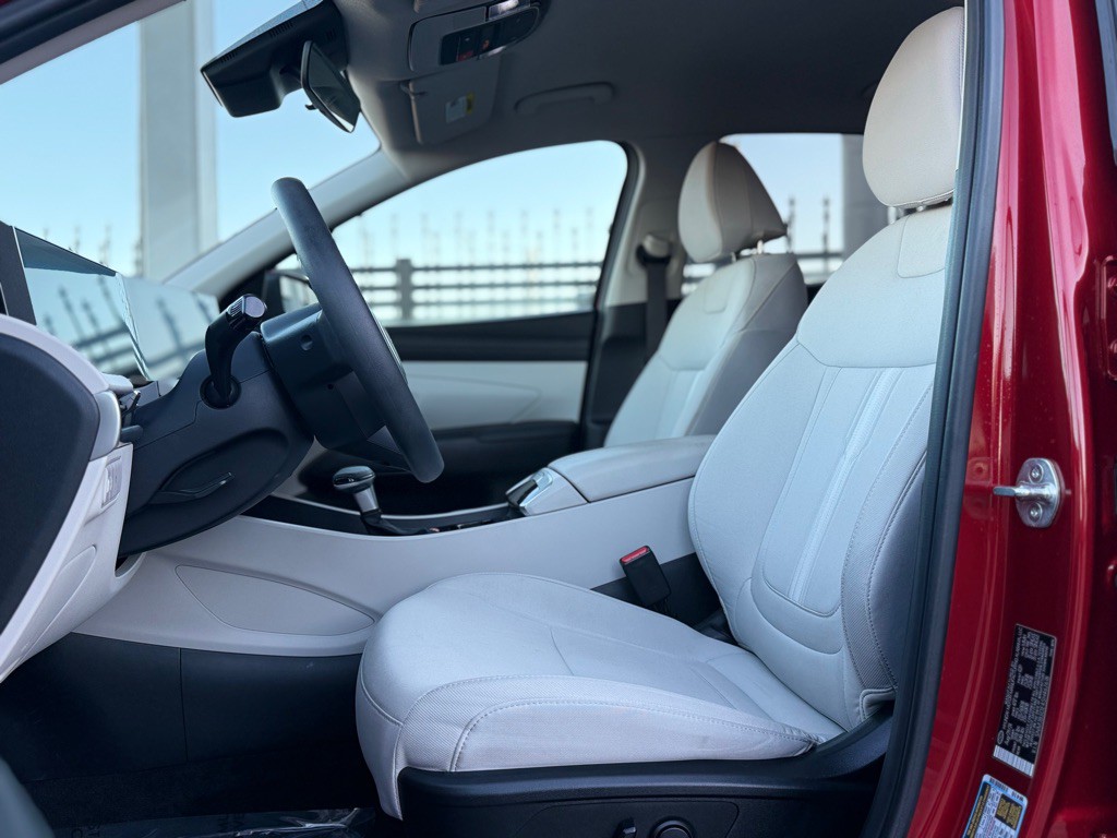 2025 Hyundai Tucson Image 12