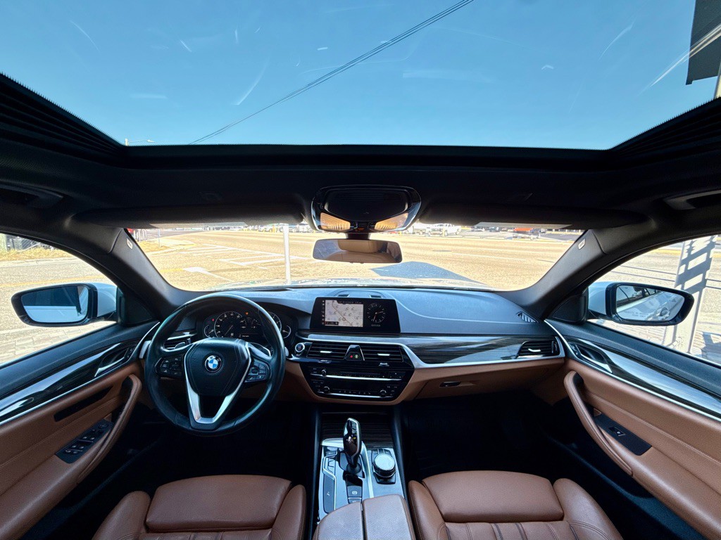 2018 BMW 5 Series Image 13