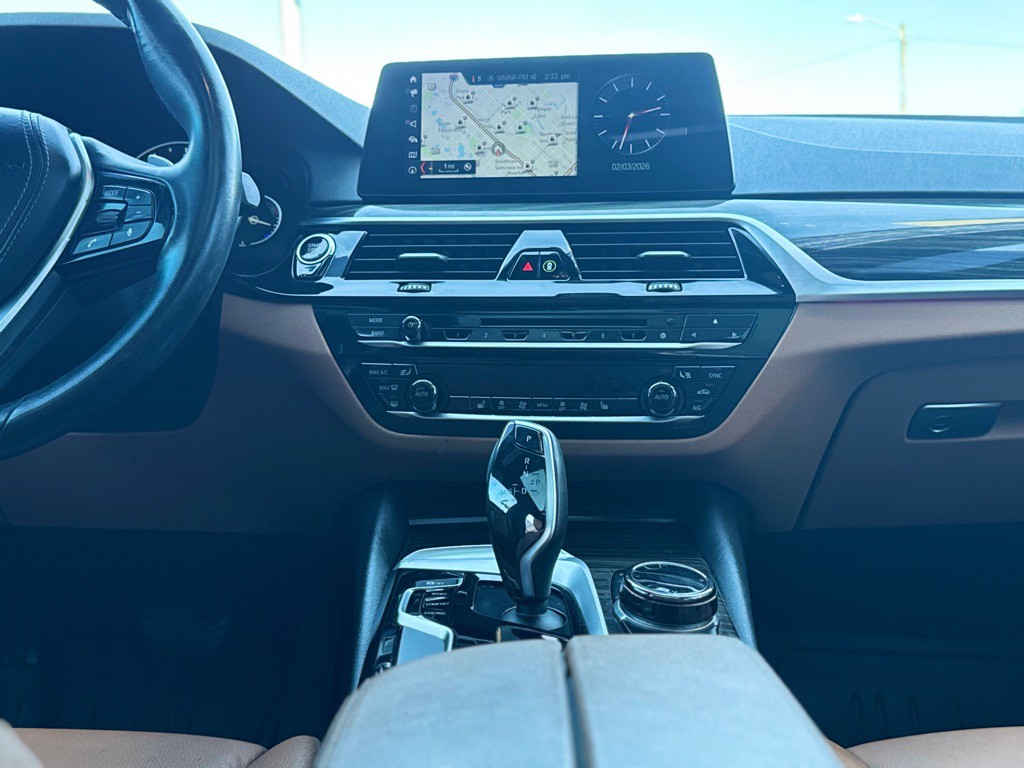 2018 BMW 5 Series Image 14