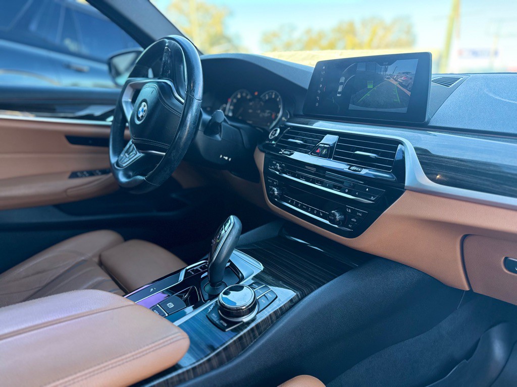 2018 BMW 5 Series Image 20