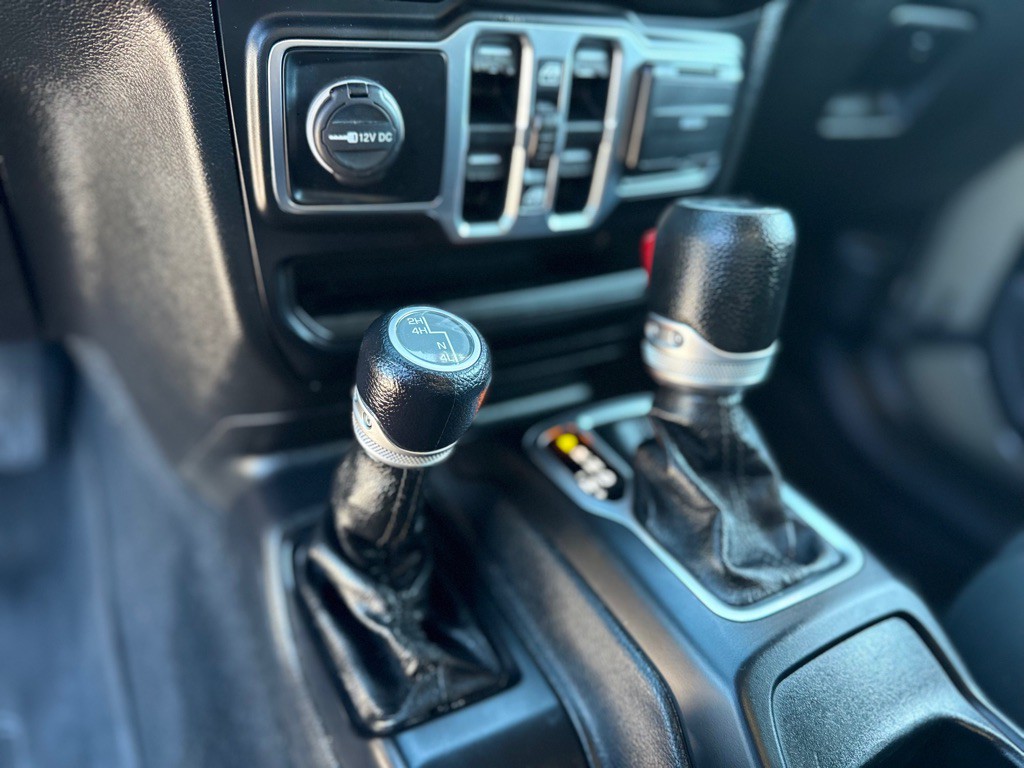 2020 Jeep Gladiator Image 15