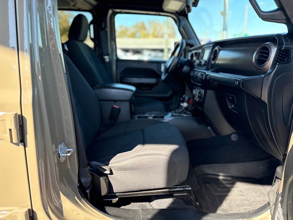 2020 Jeep Gladiator Image 22