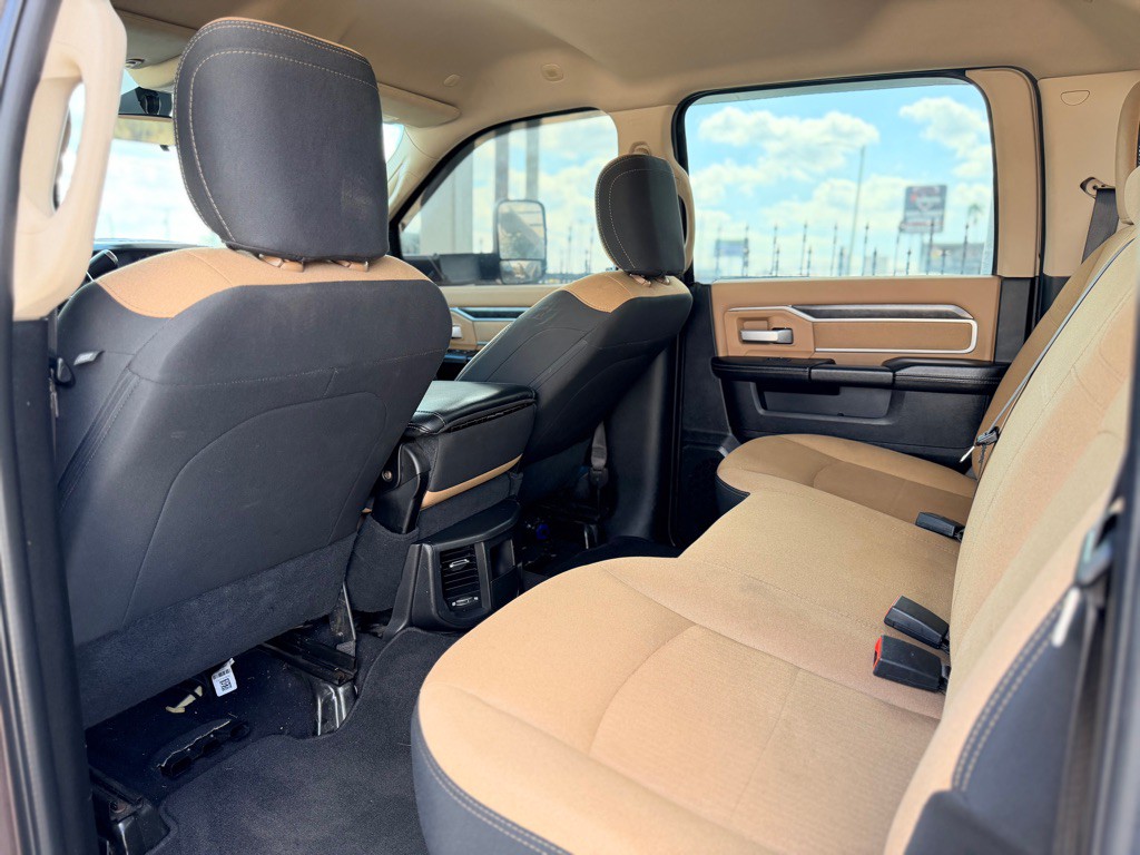 2021 RAM 2500 Image 25