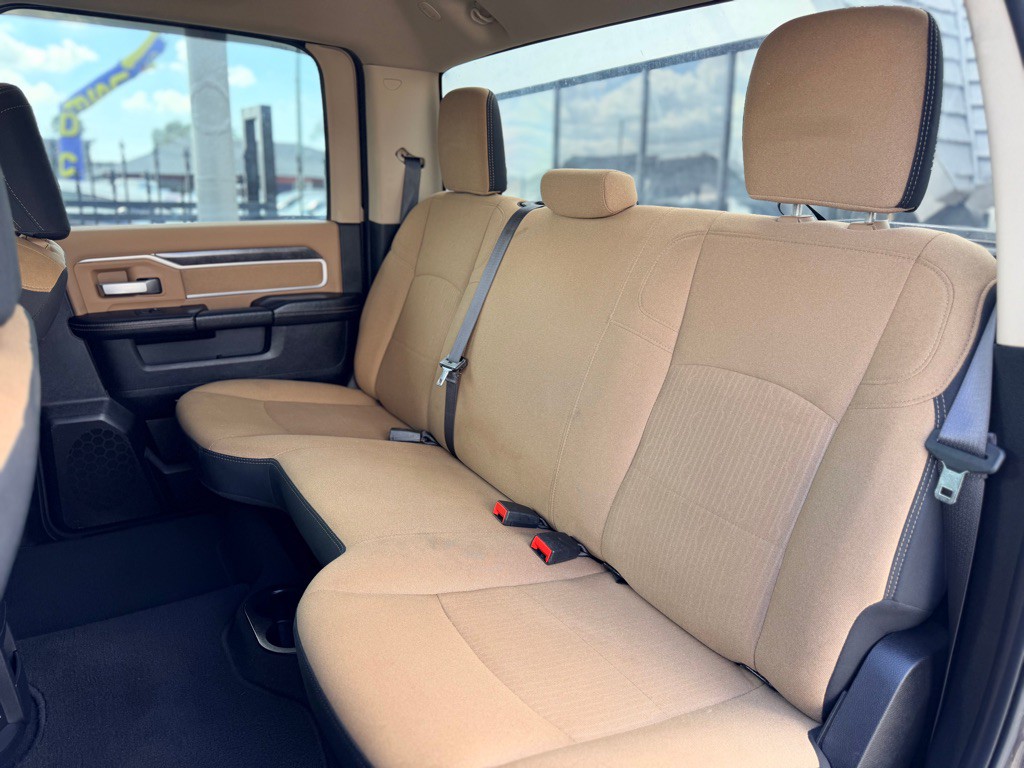 2021 RAM 2500 Image 26