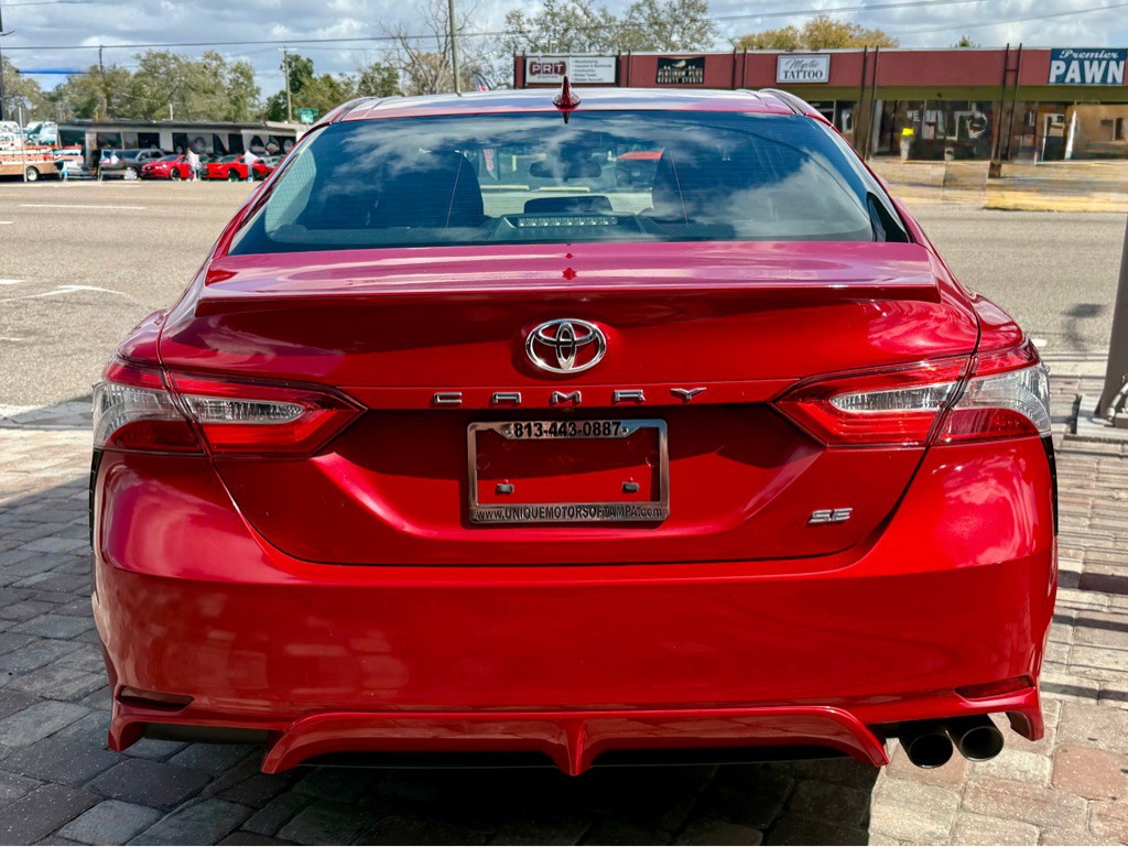2019 Toyota Camry Image 7