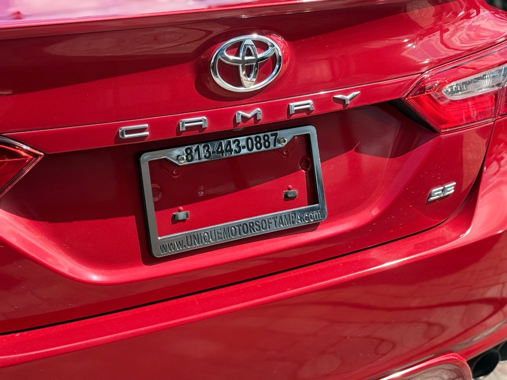 2019 Toyota Camry Image 9