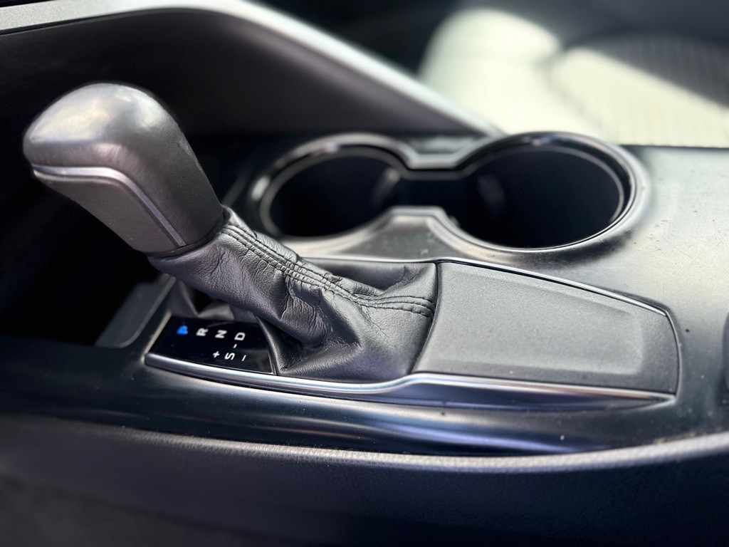 2019 Toyota Camry Image 15