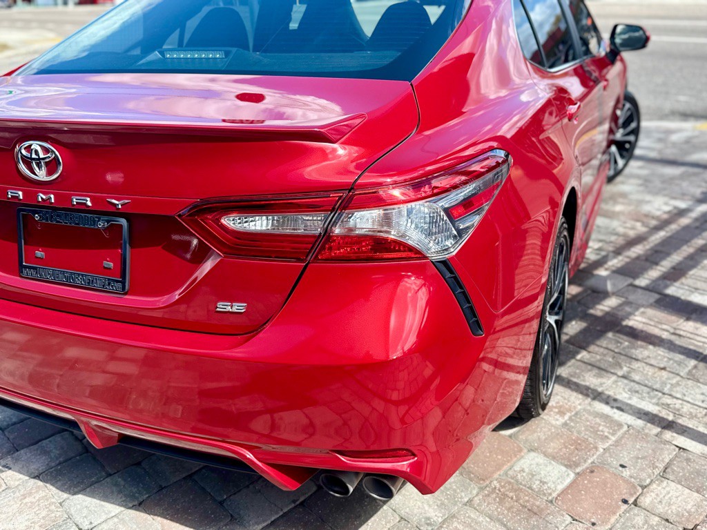 2019 Toyota Camry Image 22