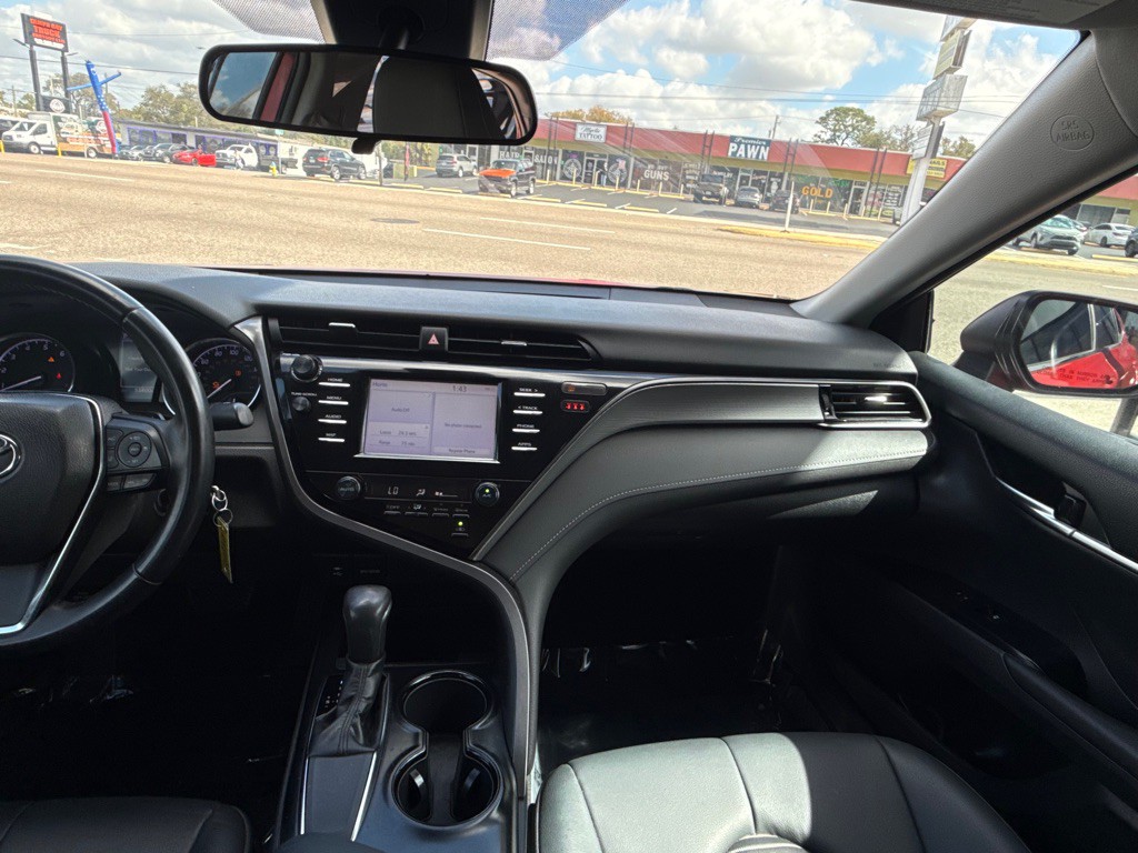 2019 Toyota Camry Image 39