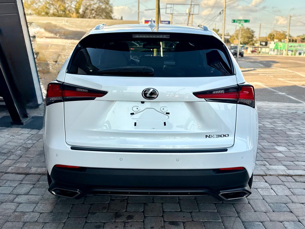 2018 Lexus NX Image 8