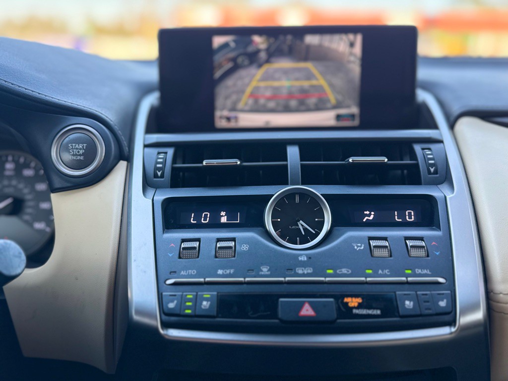 2018 Lexus NX Image 15