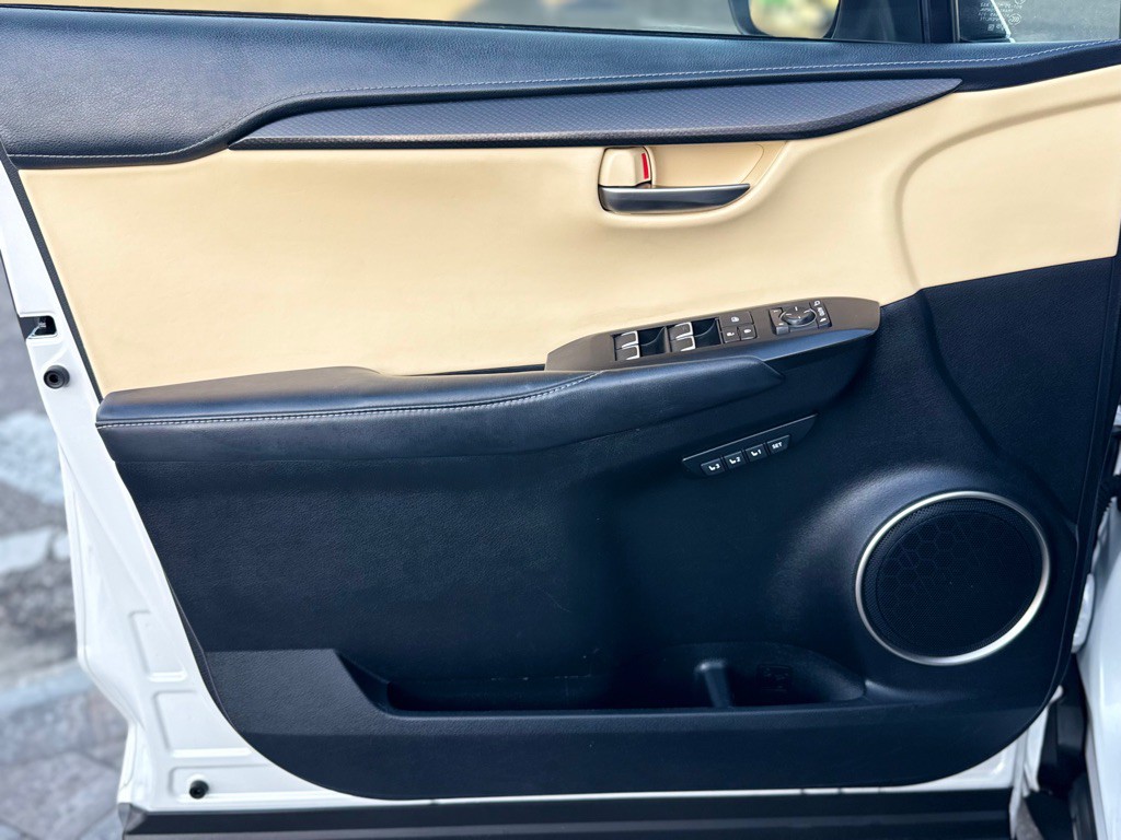 2018 Lexus NX Image 30