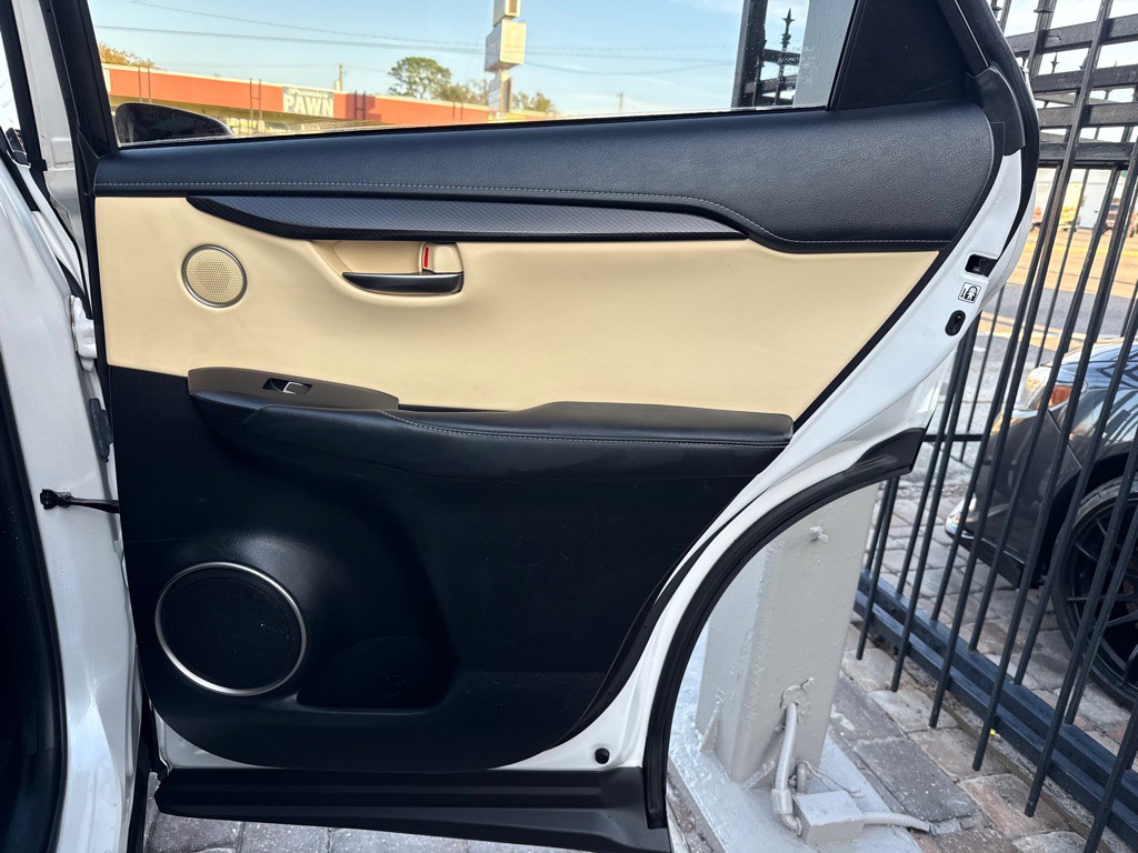 2018 Lexus NX Image 33