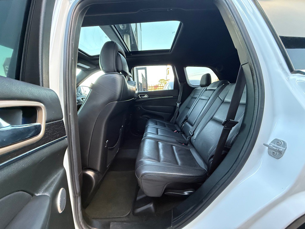 2014 Jeep Grand Cherokee Image 17