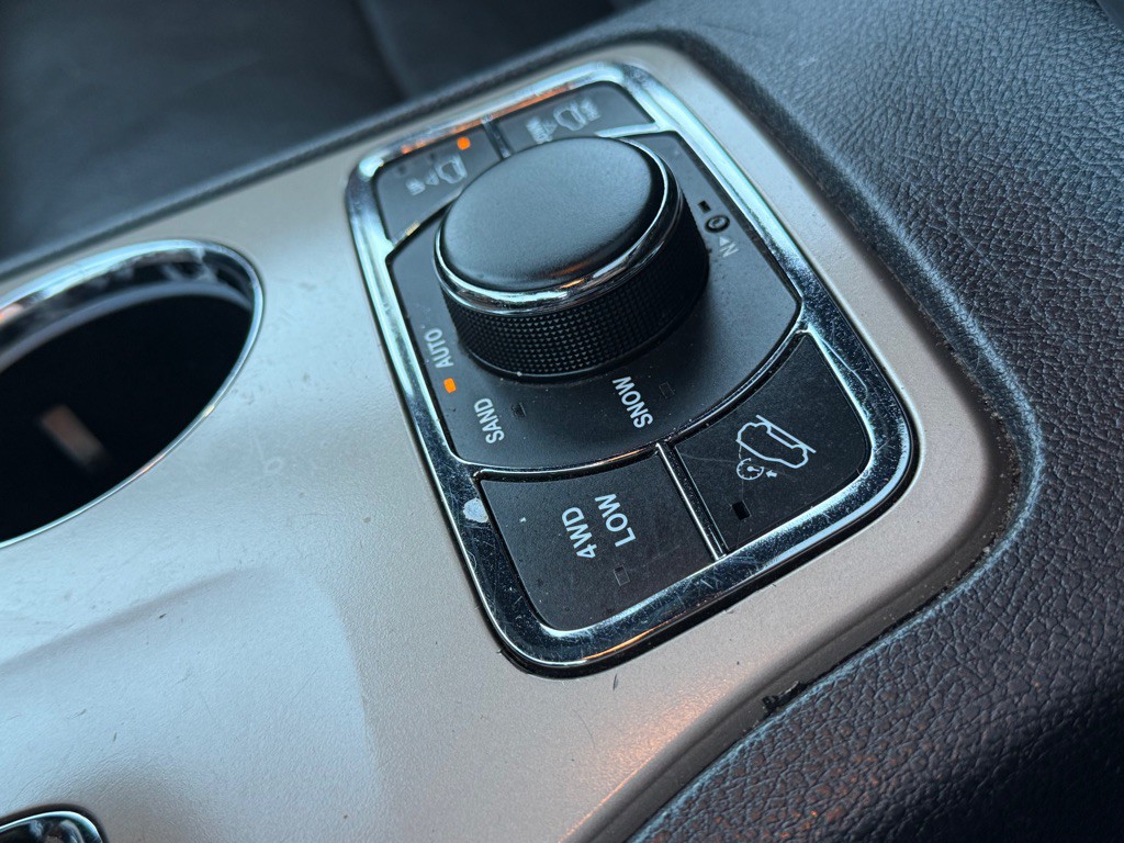 2014 Jeep Grand Cherokee Image 28