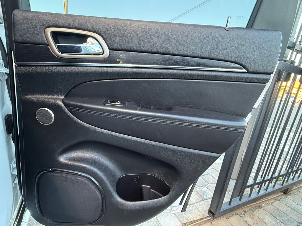 2014 Jeep Grand Cherokee Image 30