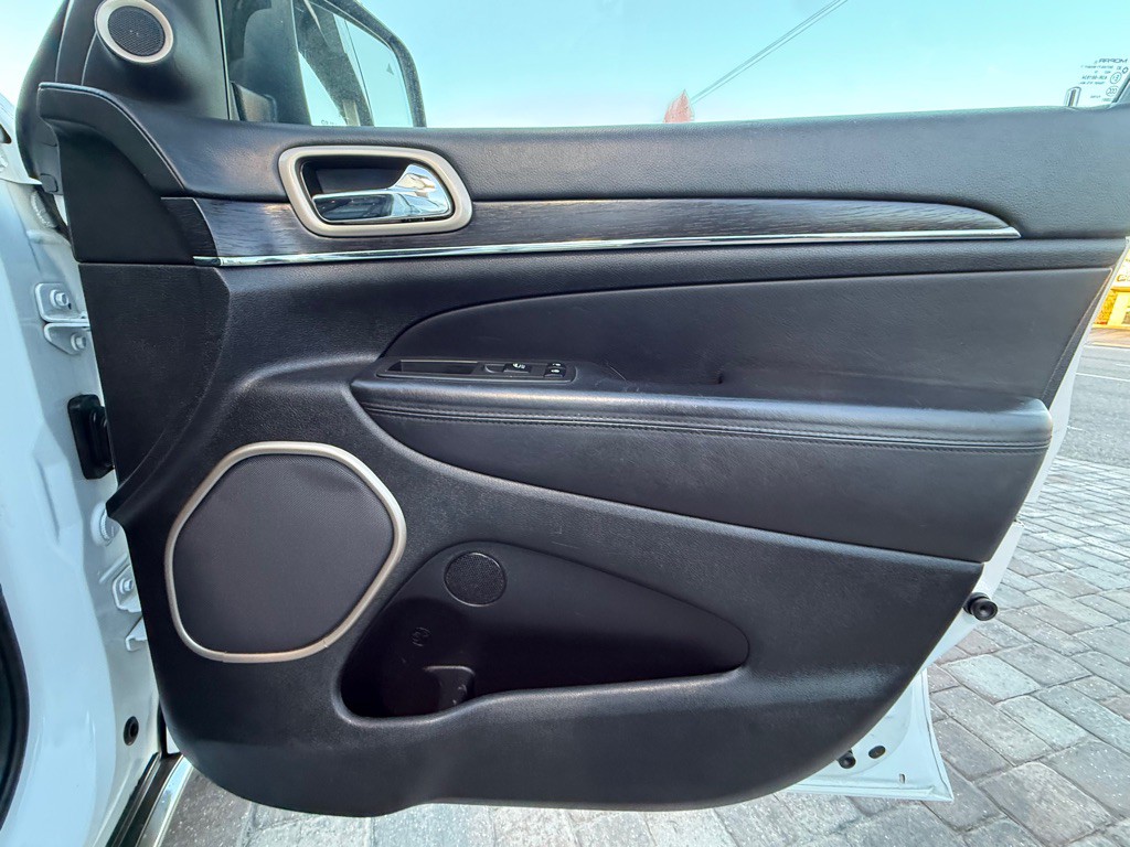 2014 Jeep Grand Cherokee Image 31