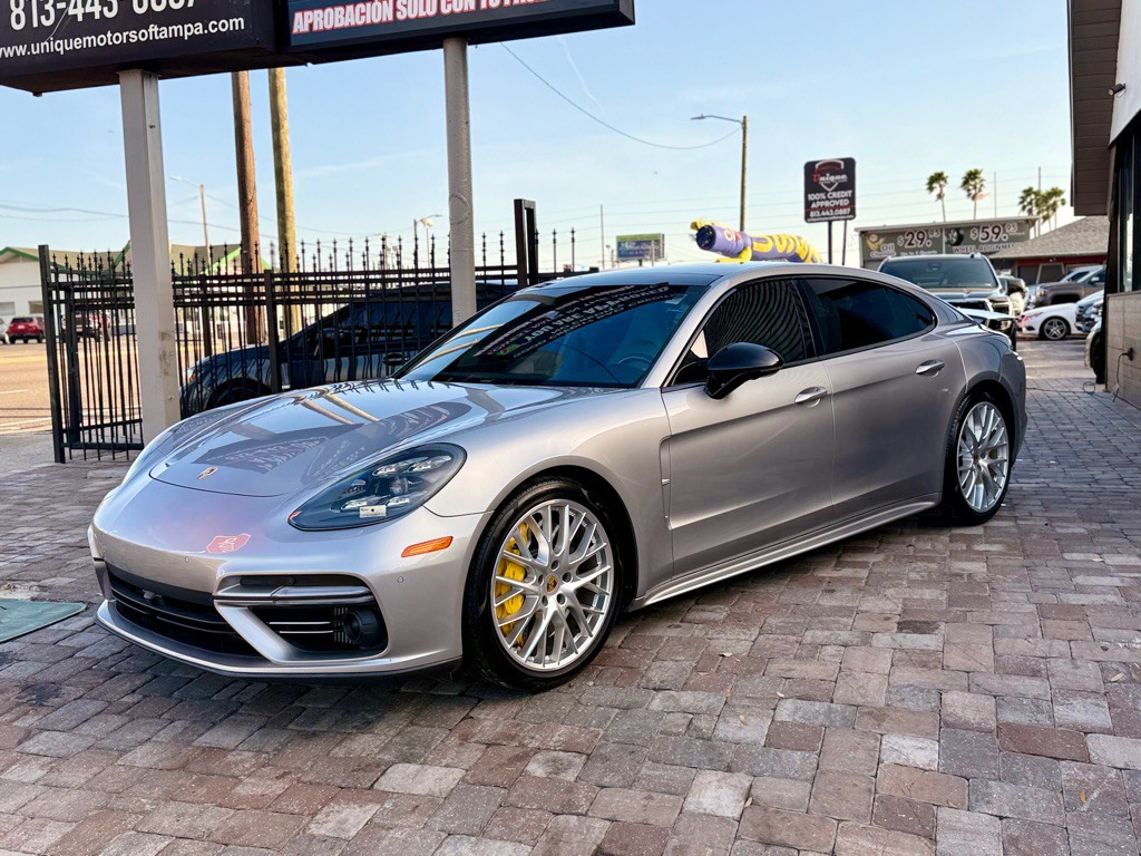 2018 Porsche Panamera Image 6