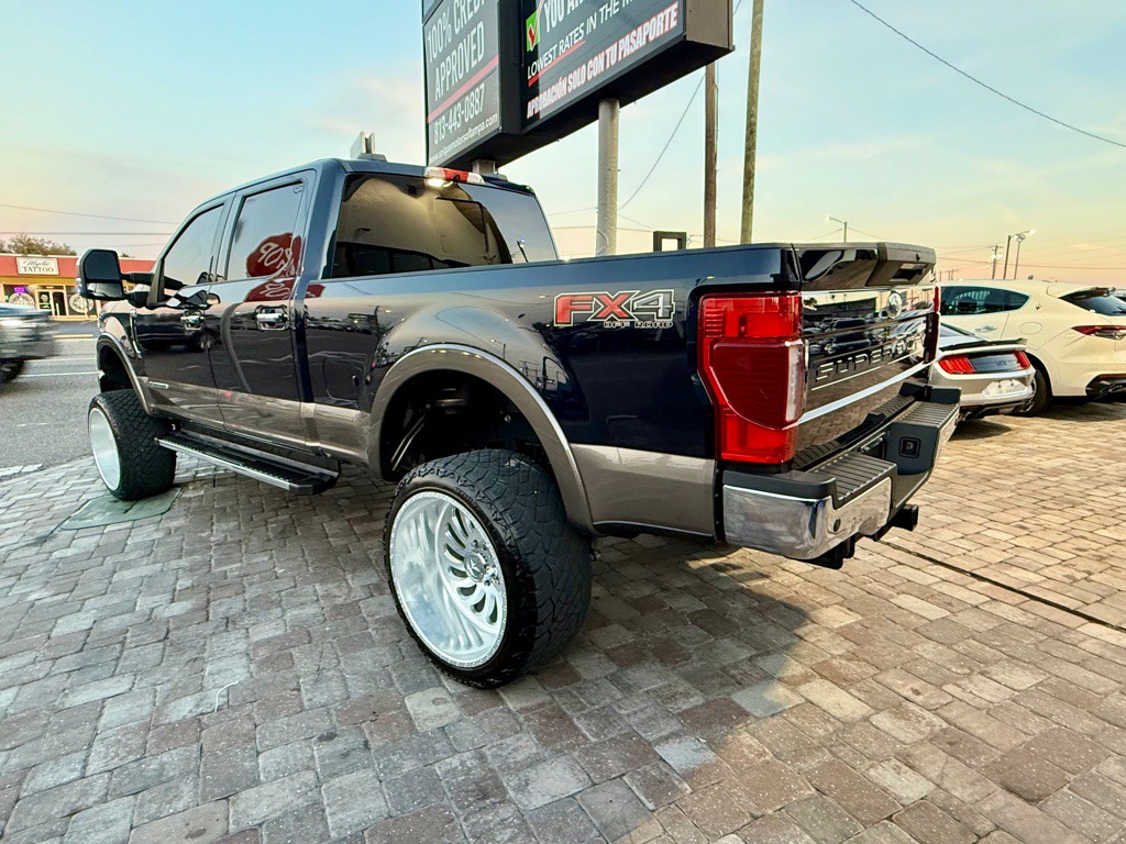 2022 Ford F-250 Image 8