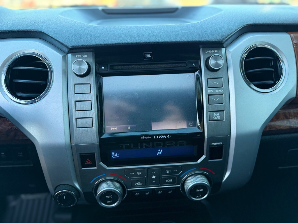 2014 Toyota Tundra Image 17