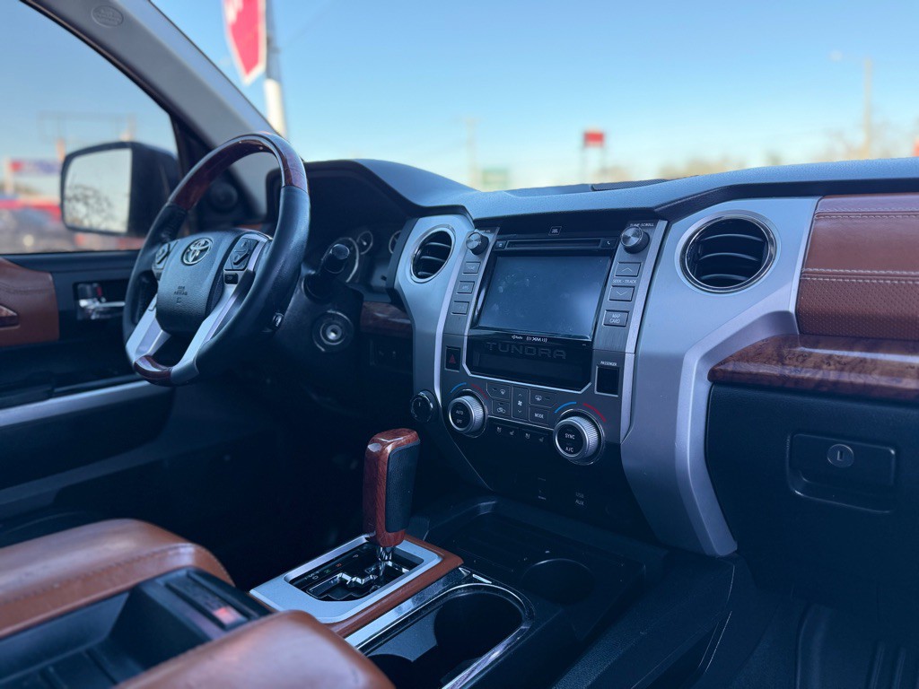 2014 Toyota Tundra Image 21