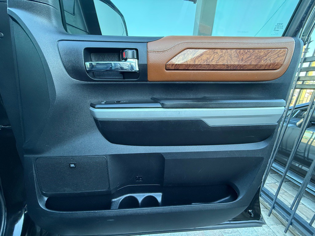 2014 Toyota Tundra Image 32