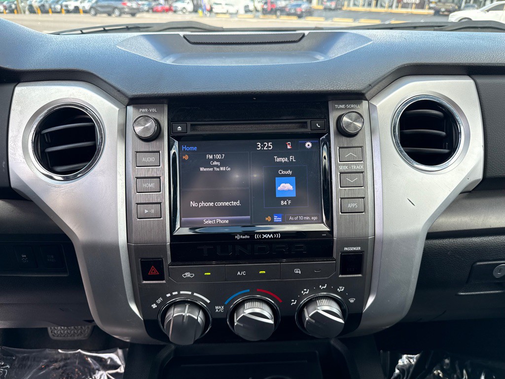 2014 Toyota Tundra Image 18